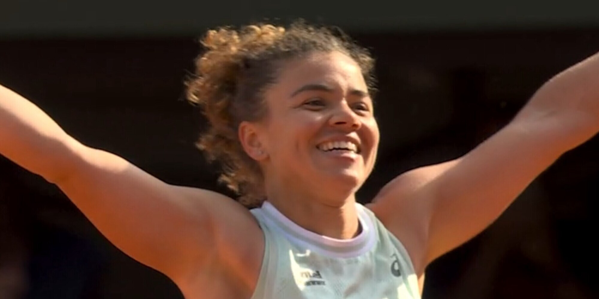 Paolini non si ferma più e batte Andreeva in due set: è finale al Roland Garros