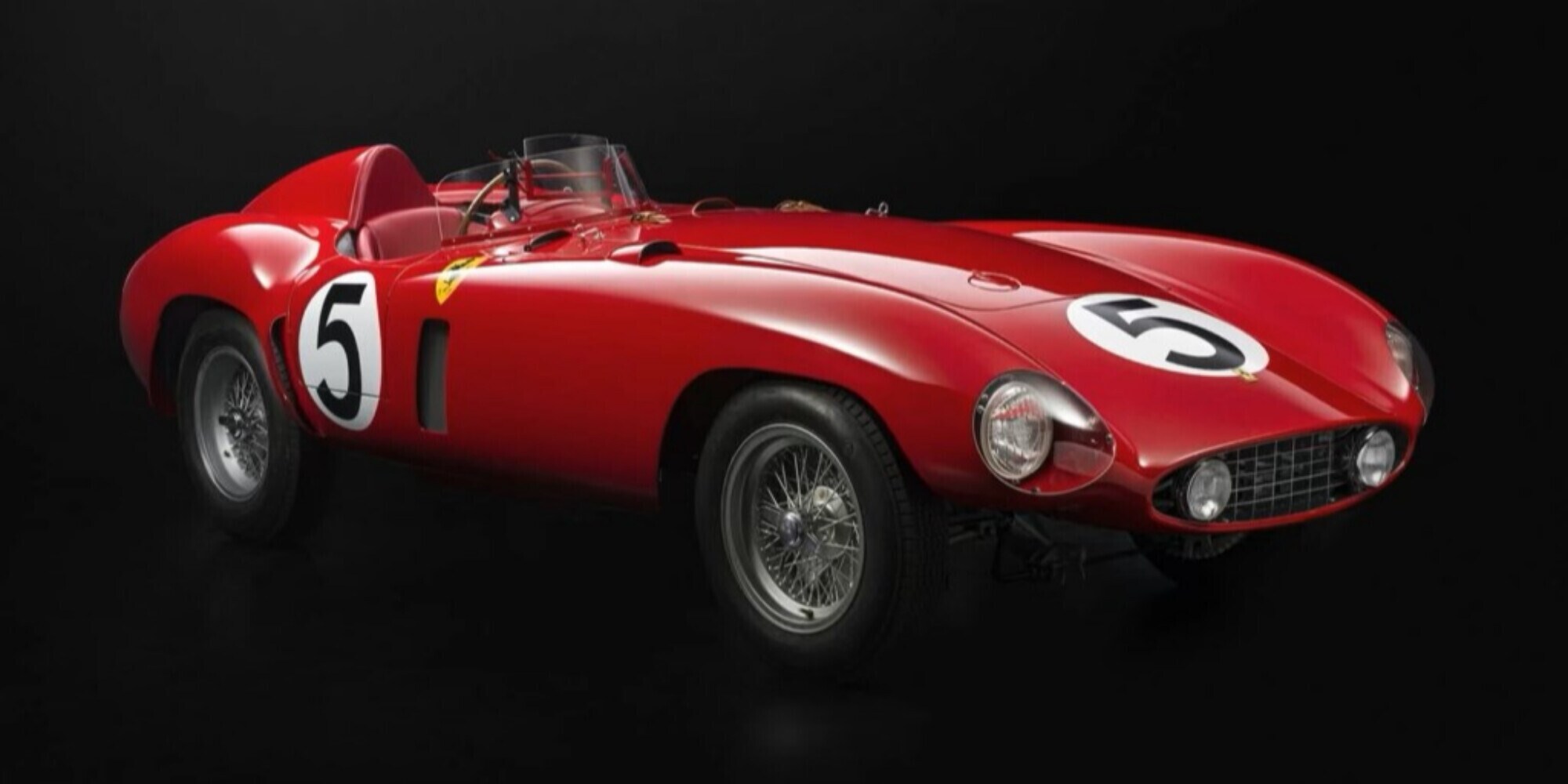Piazza San Carlo accoglie la 1000 Miglia 2024