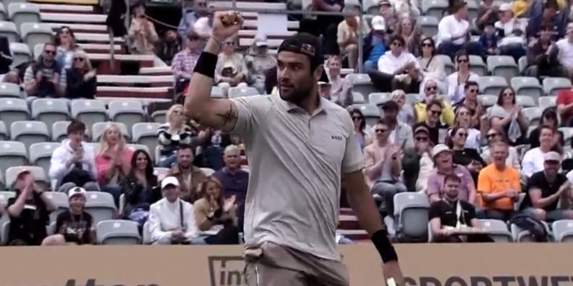 Berrettini torna sull'erba e vince: battuto Safiullin a Stoccarda