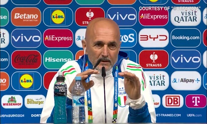 Spalletti: "PlayStation? Non ho vietato di giocare..."