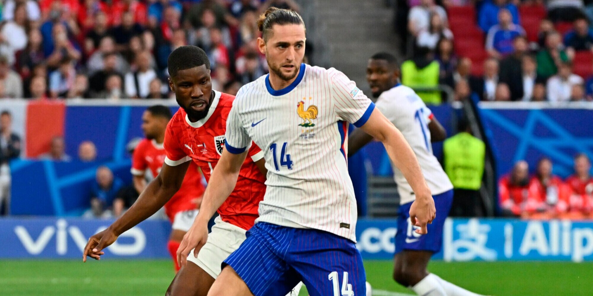 "Motta ti aspetta", "Hai messo in panchina il Real": Rabiot, tifo Juve scatenato