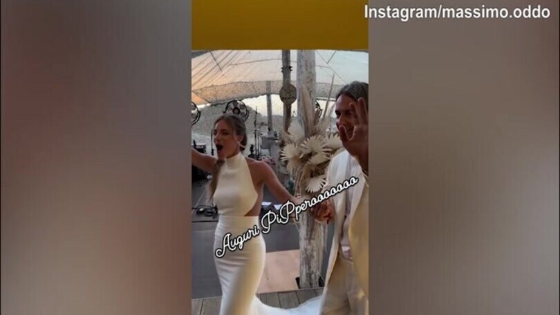 Formentera, Pippo Inzaghi e Angela Robusti sposi: tanti amici presenti all'evento