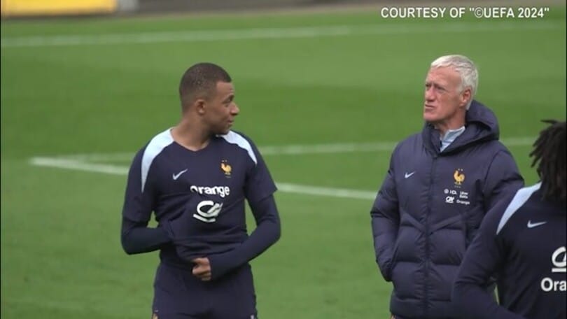 Dalla Francia: "Mbappé batte cassa al Psg"