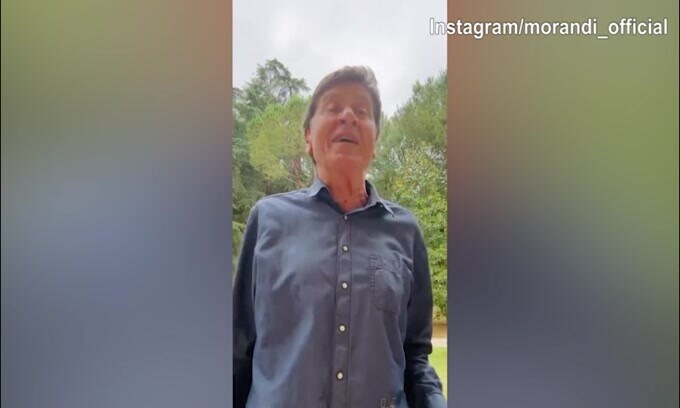 Morandi ringrazia i fan: "Due volte in pochi giorni..."