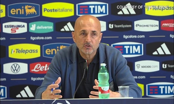 Spalletti: "Resto per ringiovanire l'Italia"