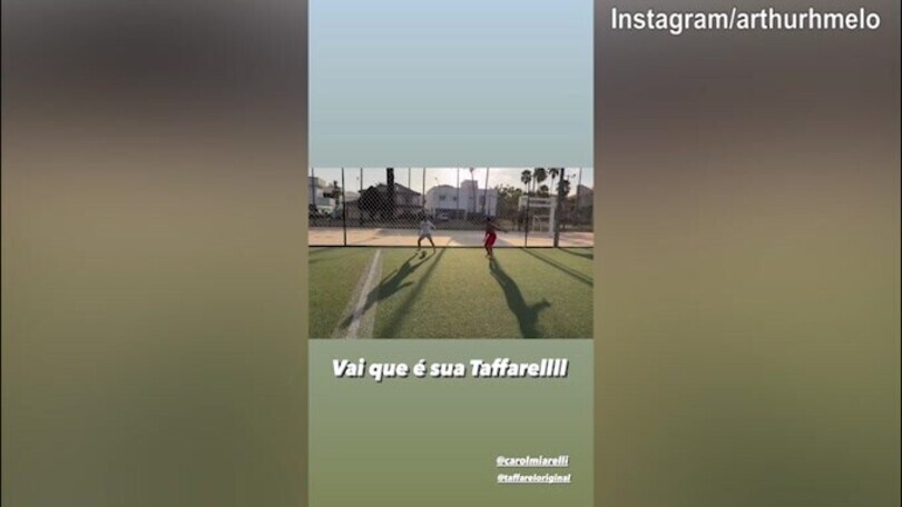 Arthur e la moglie sfidano Claudio Taffarel e la sua compagna