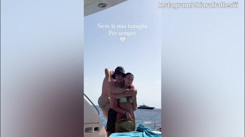 Il calore della famiglia per Chiara Frattesi: "Per sempre"