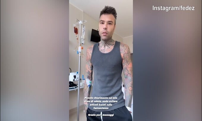 Il chiarimento di Fedez: "Nessun ricovero per alcool o droghe"