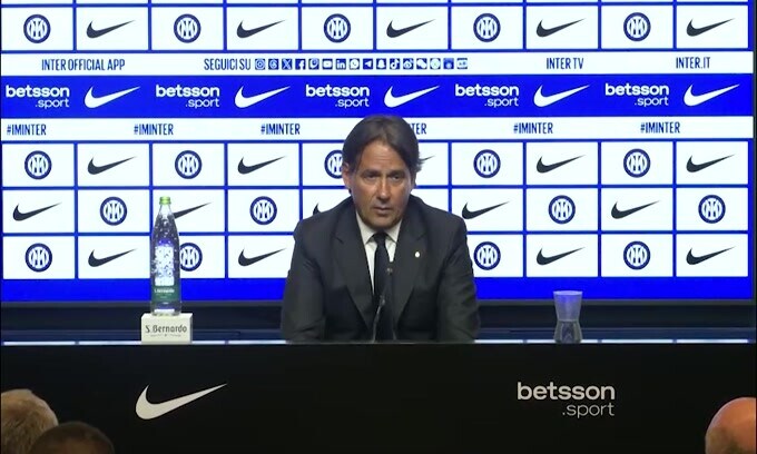 Simone Inzaghi ammette: "Tanti corteggiatori, ma sto bene qua"