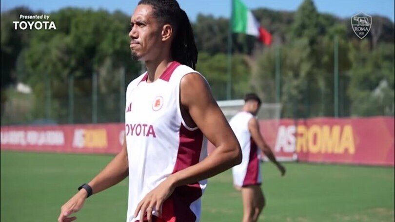 Roma, Ghisolfi osserva l'allenamento