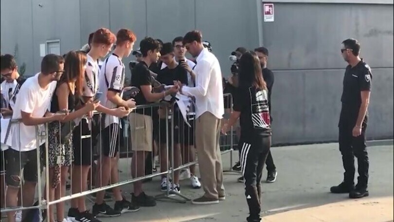 Juventus, visite mediche per Vlahovic: quanto affetto dai tifosi