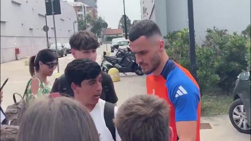 Juve, visite mediche per Kostic