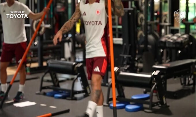 La Roma si allena a Trigoria senza Dybala