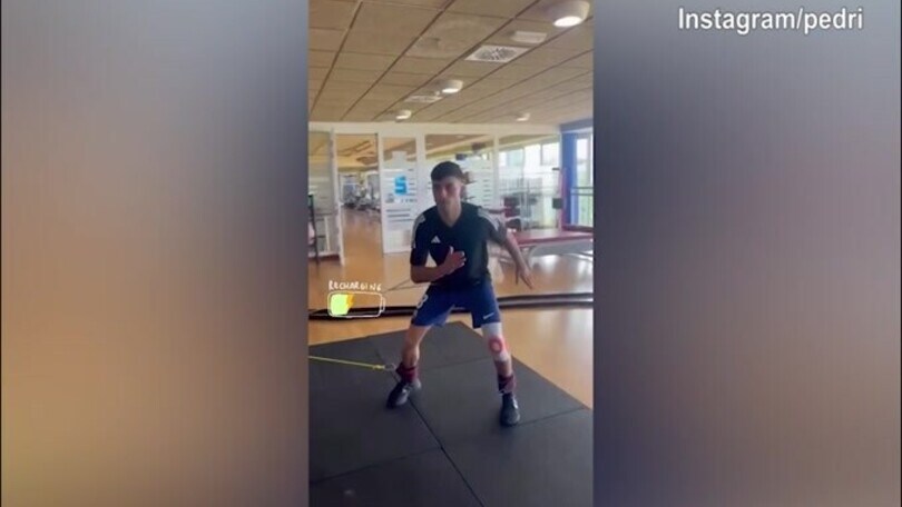 Pedri campione d'Europa, già al lavoro in palestra