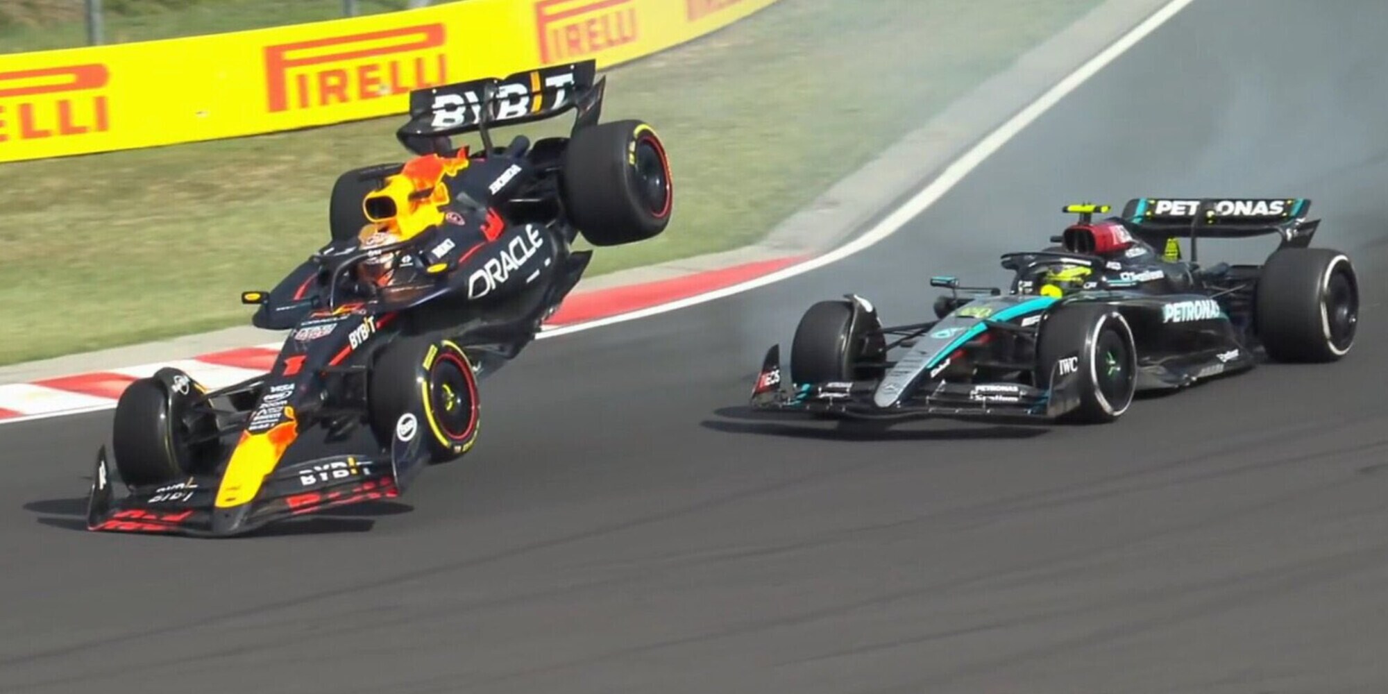 "Sei come un bambino": clamoroso team radio Red Bull contro Verstappen