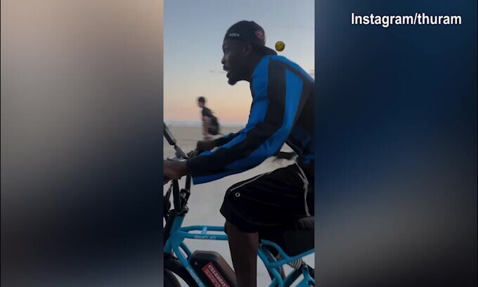 Thuram, momento amarcord: in giro con la maglia di...Adriano