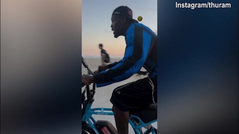 Thuram, momento amarcord: in giro con la maglia di...Adriano