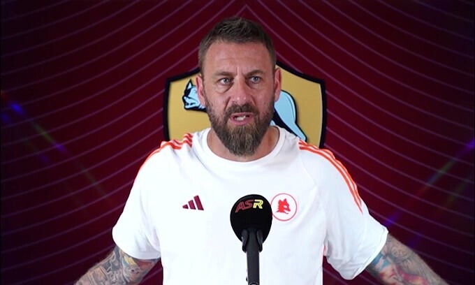 De Rossi: "Dybala 'falso nueve' può essere una soluzione"