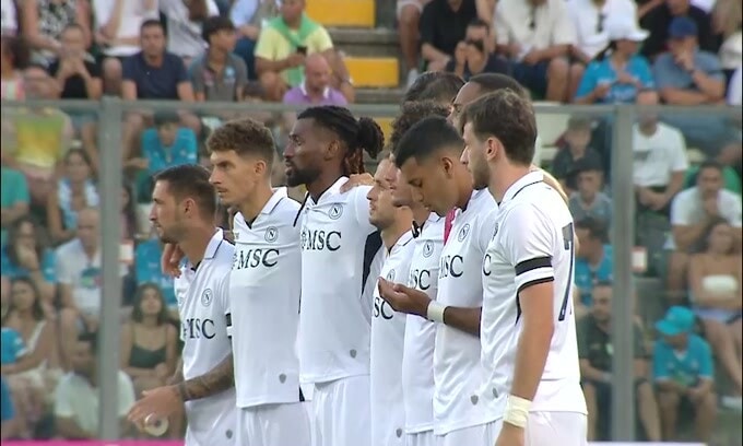 Napoli, 4-0 in amichevole all'Egnatia