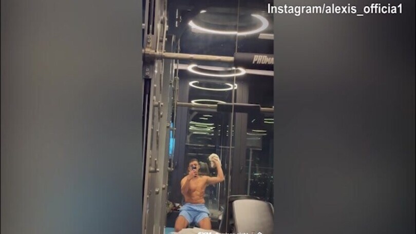 Alexis Sanchez, allenamento notturno per il cileno