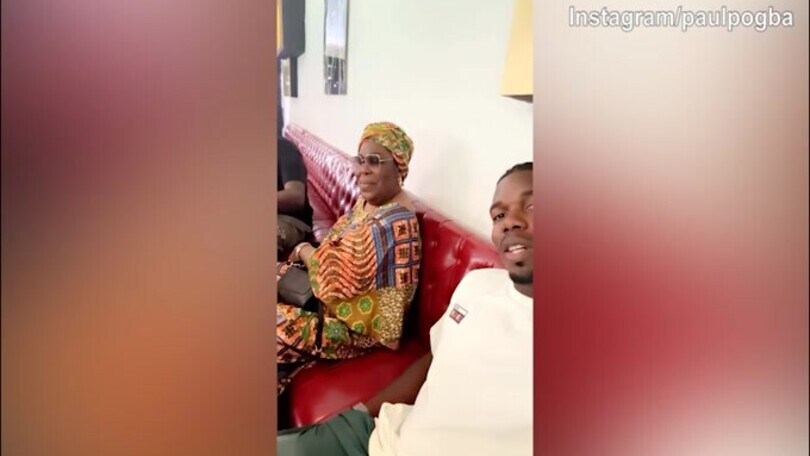 Paul Pogba torna a casa e ritrova il sorriso con la sua famiglia