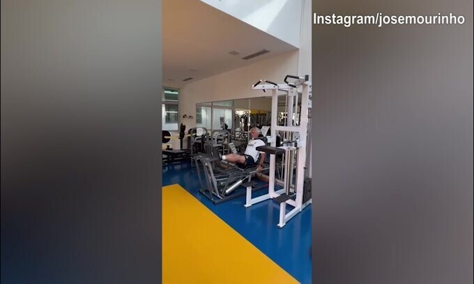 Musica portoghese in sottofondo e allenamento in palestra: la giornata di Mou