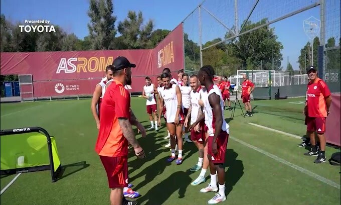 Roma, Soulè si scalda in allenamento: prime magie per l'argentino
