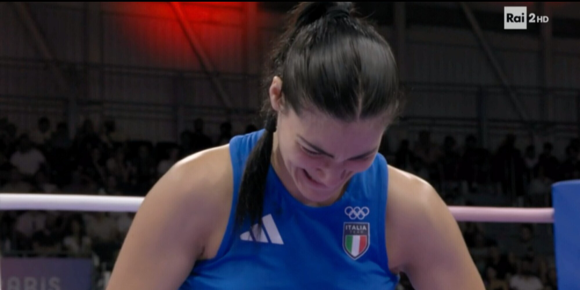 Carini-Khelif, il match delle polemiche finisce tra le lacrime: cos’è successo