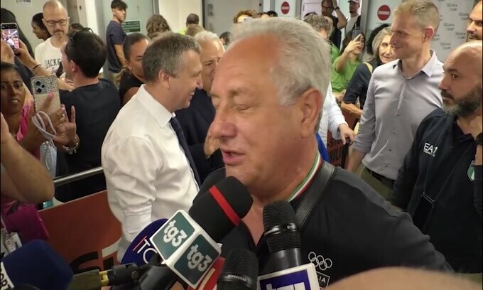 Velasco: "Futuro? Ho detto che ci penserò. Ragazze fantastiche"