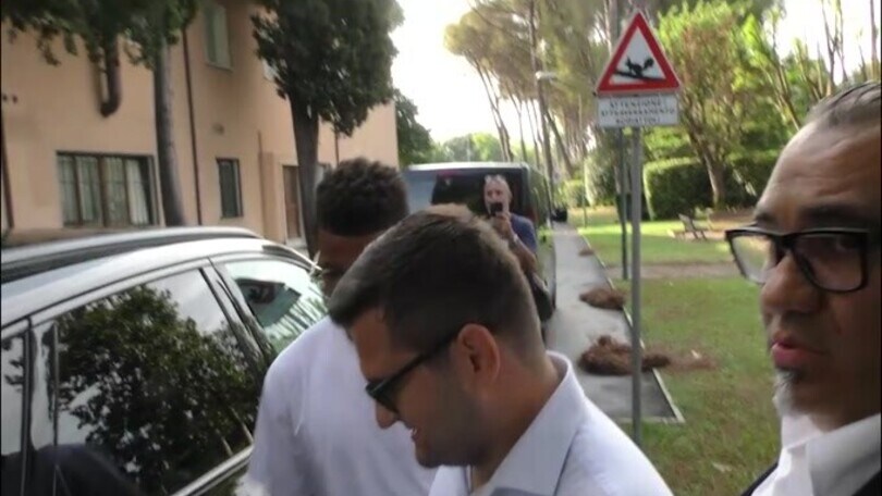 Il Napoli accoglie Neres: visite mediche per l'attaccante