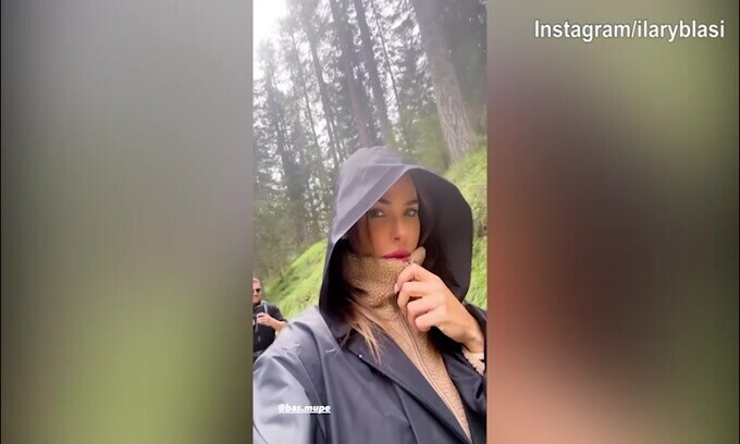 Ilary Blasi e Bastian Muller insieme in montagna
