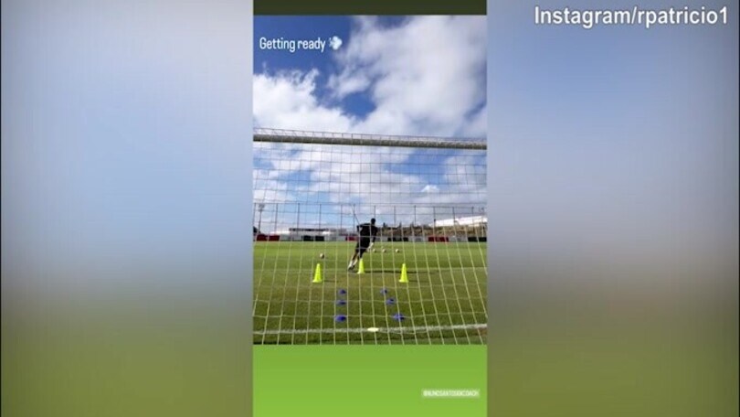 Rui Patricio si allena in attesa di una chiamata