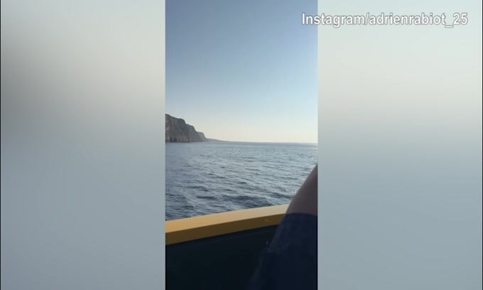 Rabiot, quale futuro? Lui intanto si gode il mare...