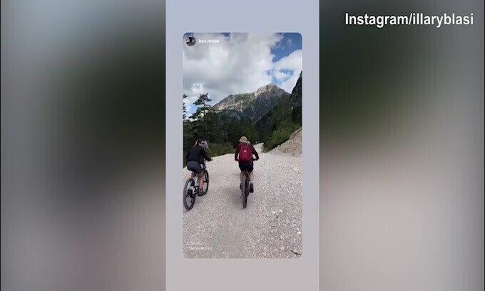 Montagna e bici insieme per Ilary Blasi e Bastian Muller
