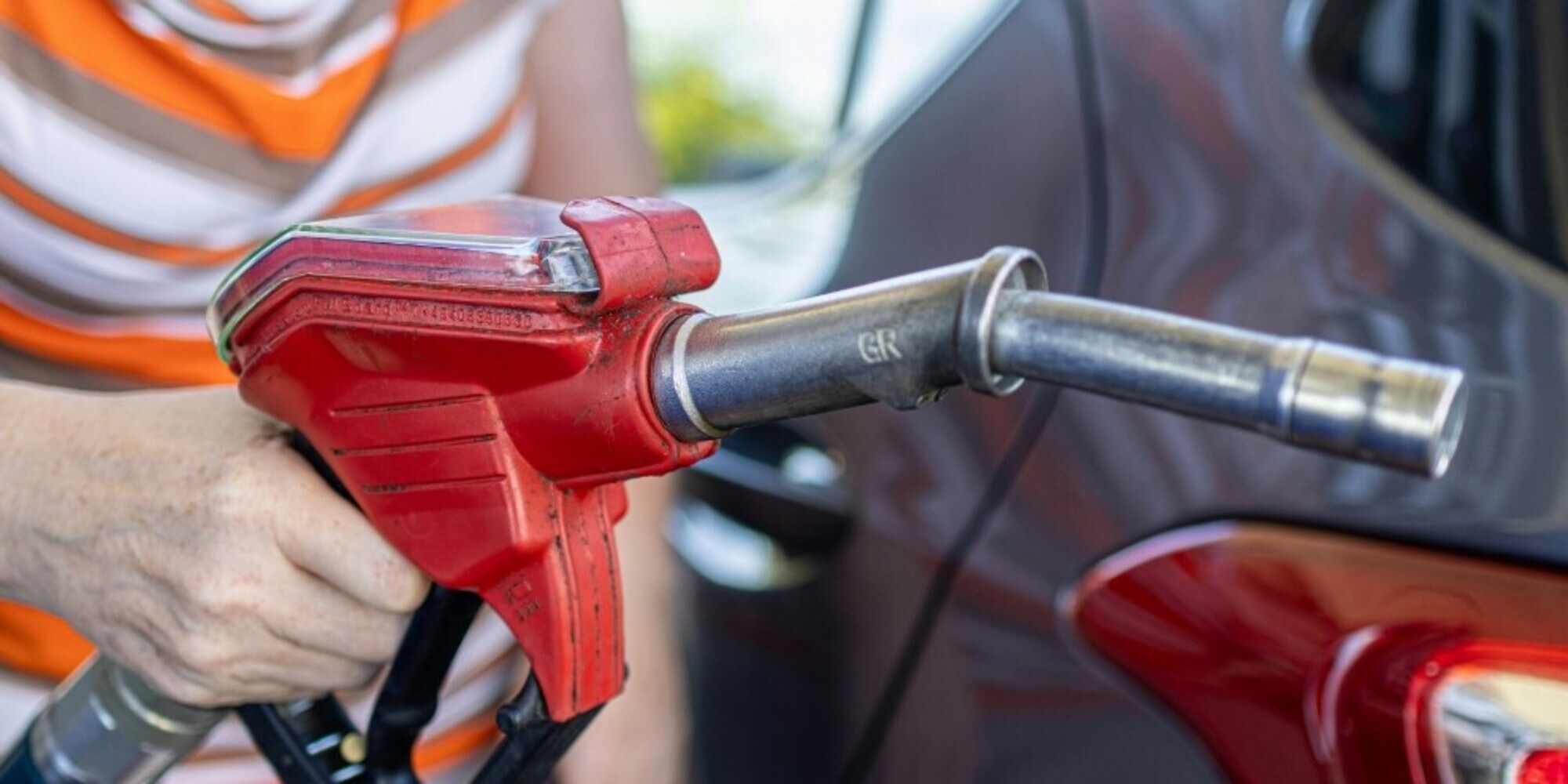 Caro carburanti, non c'è tregua: crescono ancora i prezzi della benzina