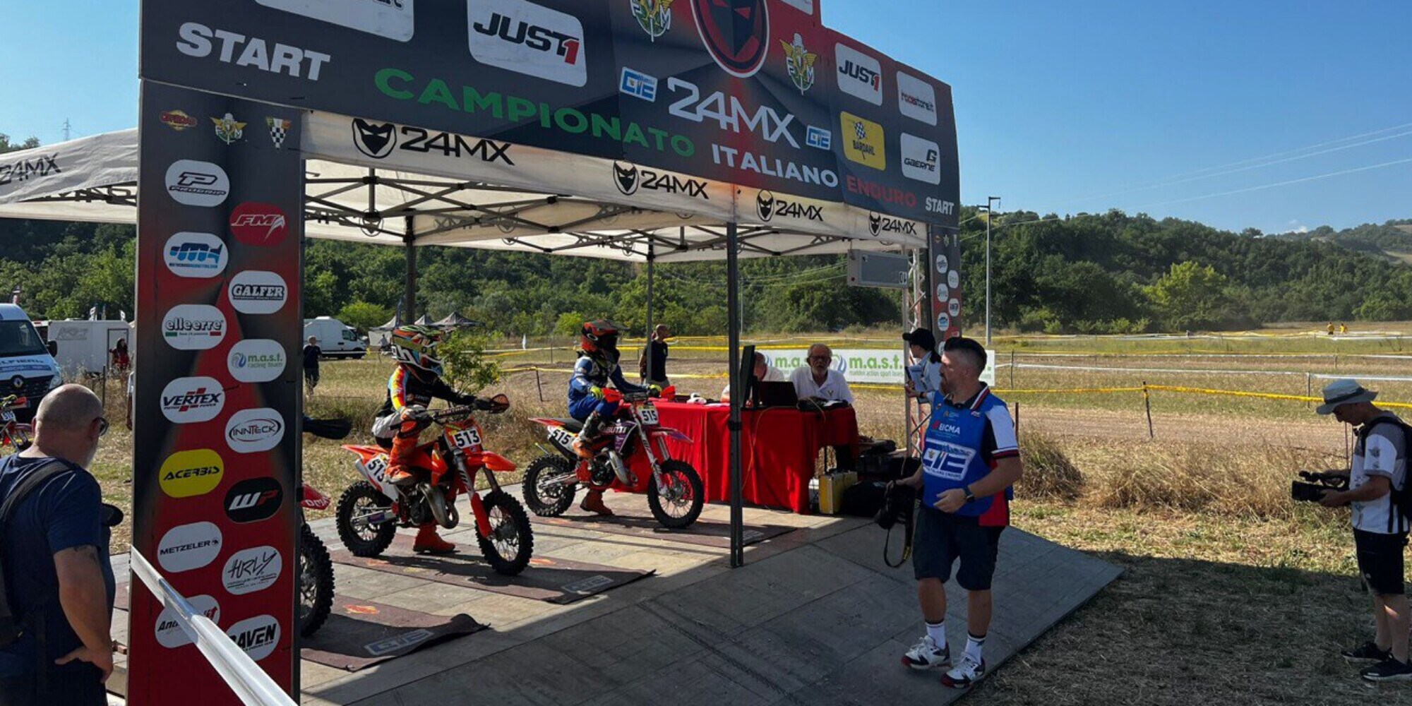 Il moto club Alfieri saluta l'estate e torna in pista con i 'mini' a rappresentare il Piemonte