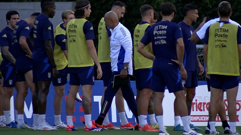 Italia, gli Azzurri si allenano a Coverciano in vista della sfida con la Francia