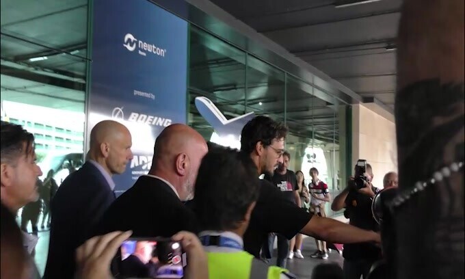 Hummels arriva a Fiumicino: "Forza Roma"