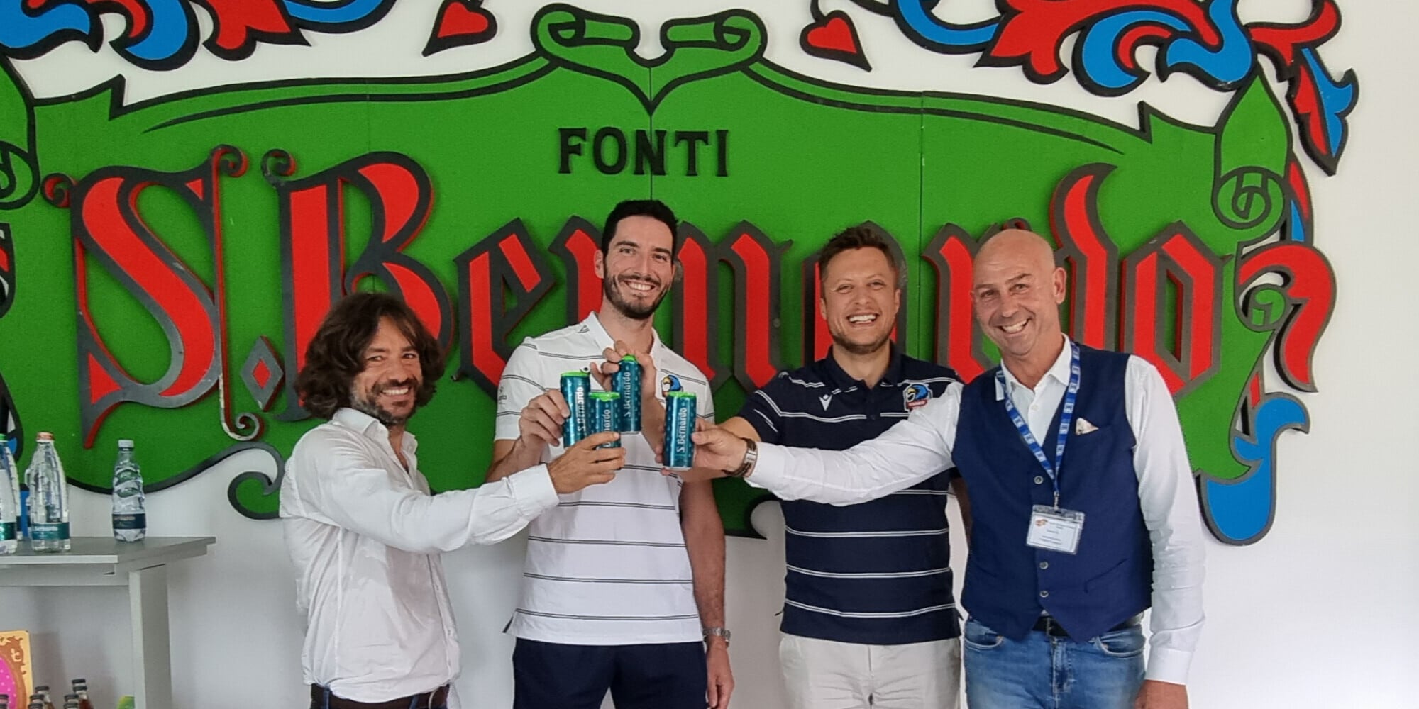 Cuneo Volley lancia la maglia NFC di Pinali by EXPlus da Acqua S.Bernardo