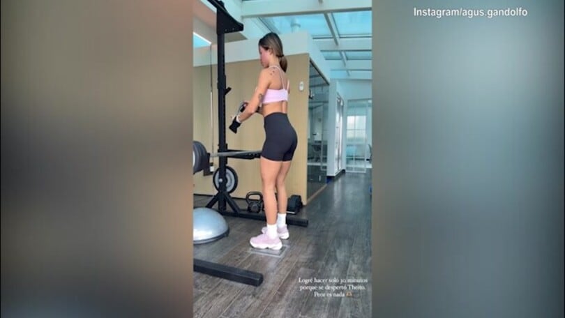 Allenamento sexy per Agustina Gandolfo