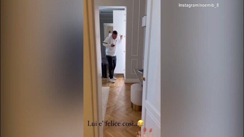 Totti balla e Noemi filma tutto