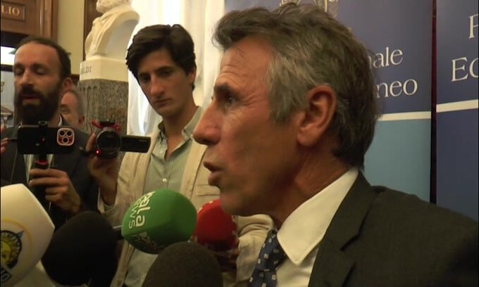 Zola: "Napoli da Scudetto. Totti? Ha voluto provocare..."