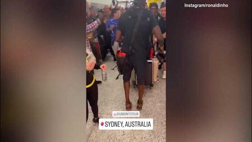 Ronaldinho, che accoglienza in Australia