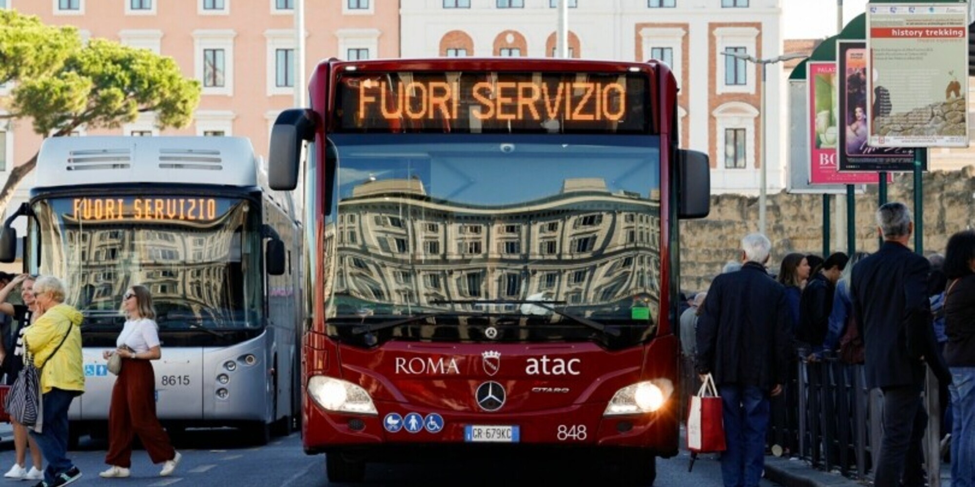 Sciopero nazionale dei trasporti per l'8 novembre: stop a Torino, Milano e Napoli