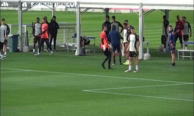 Juve, Adzic si ferma per almeno 15 giorni