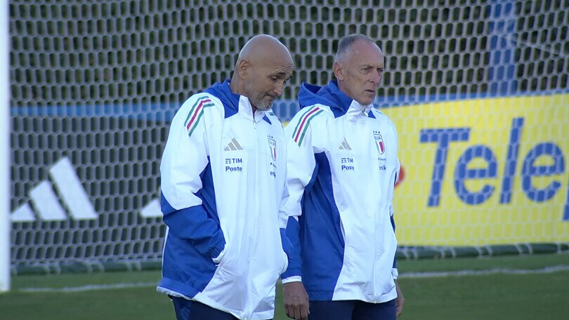 Il primo allenamento degli Azzurri a Coverciano