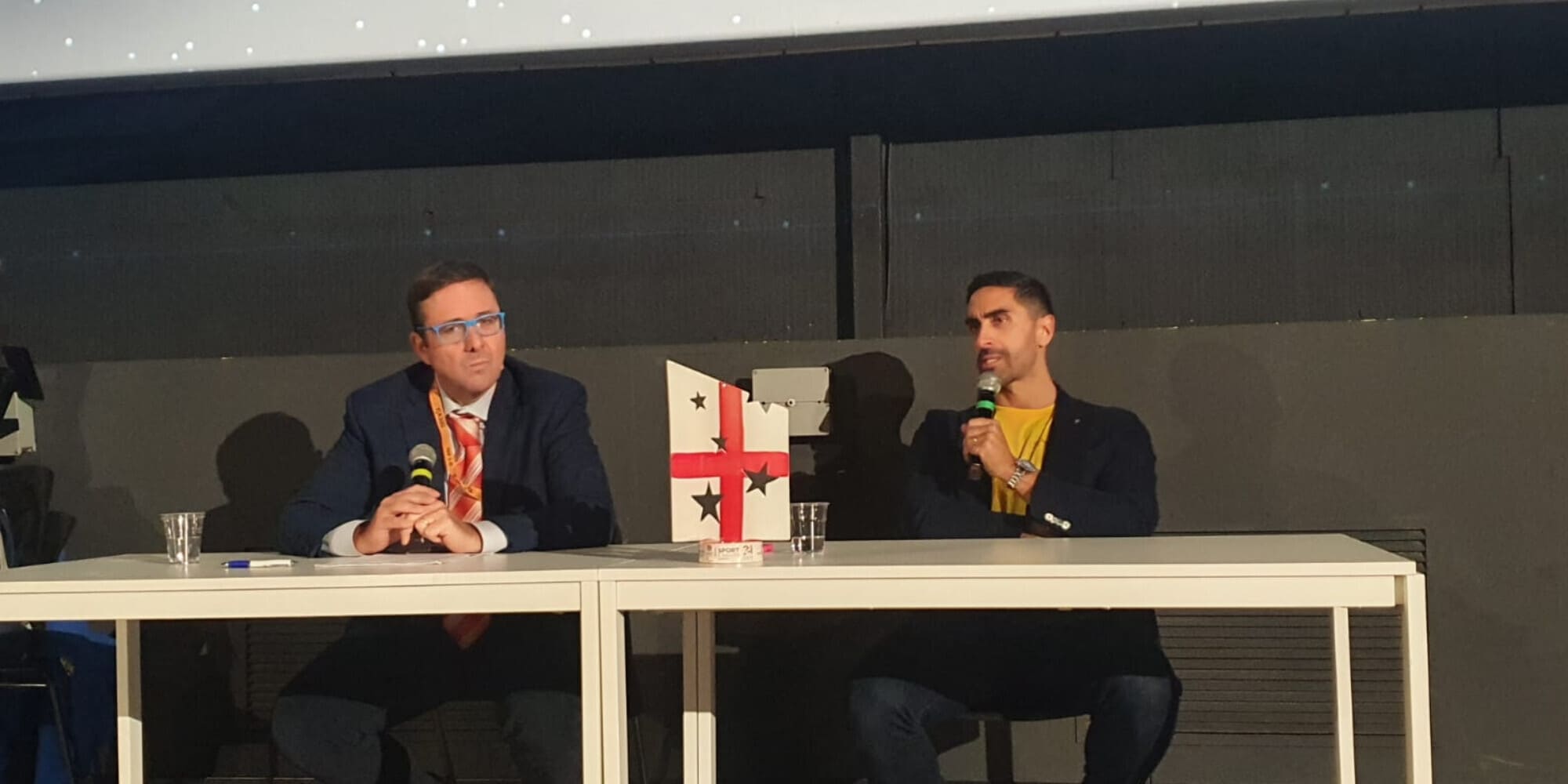 Filippo Magnini incontra gli studenti genovesi. “A nuoto due giri e mezzo del mondo”