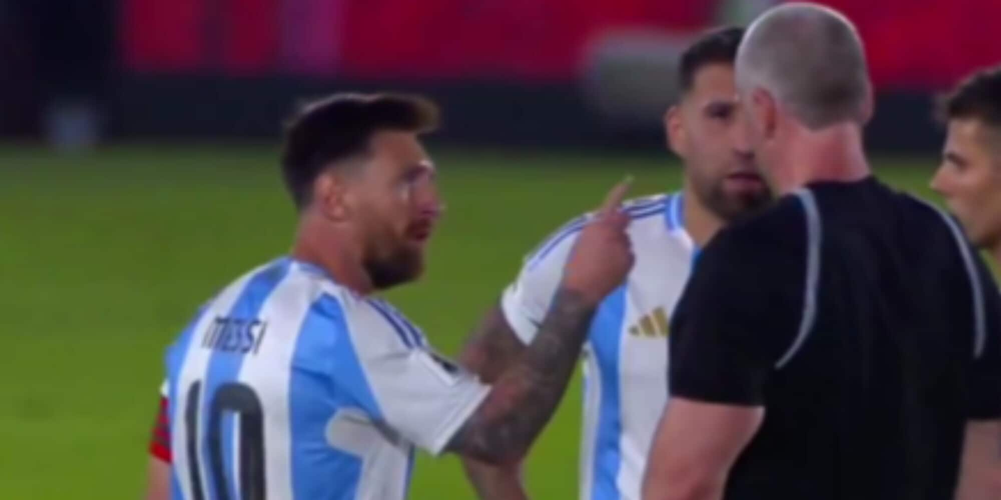 "Tu eres un cagon": Messi è una furia in Paraguay-Argentina
