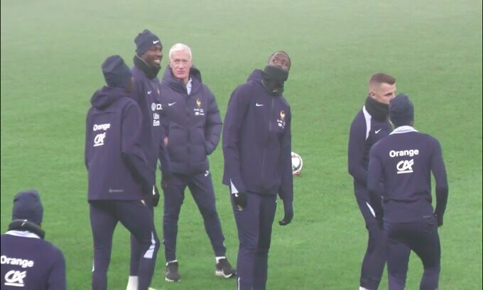 Nations League, l’allenamento della Francia a San Siro tra la nebbia