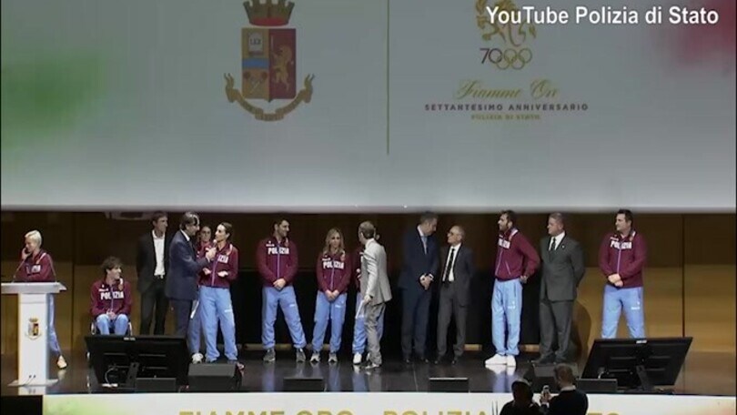 Vezzali, battibecco sul palco e duro botta e risposta con Di Francisca